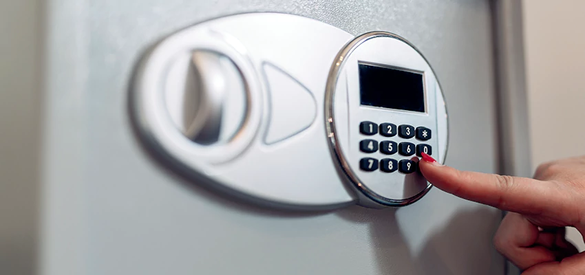 Jewelry Safe Cracking in Santa Maria, California